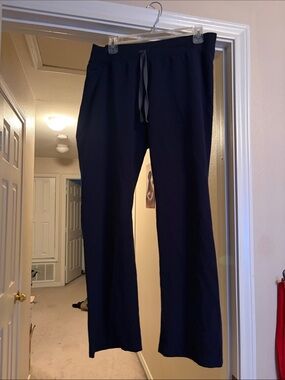 Women’s Figs Livingston Pants- Unbranded